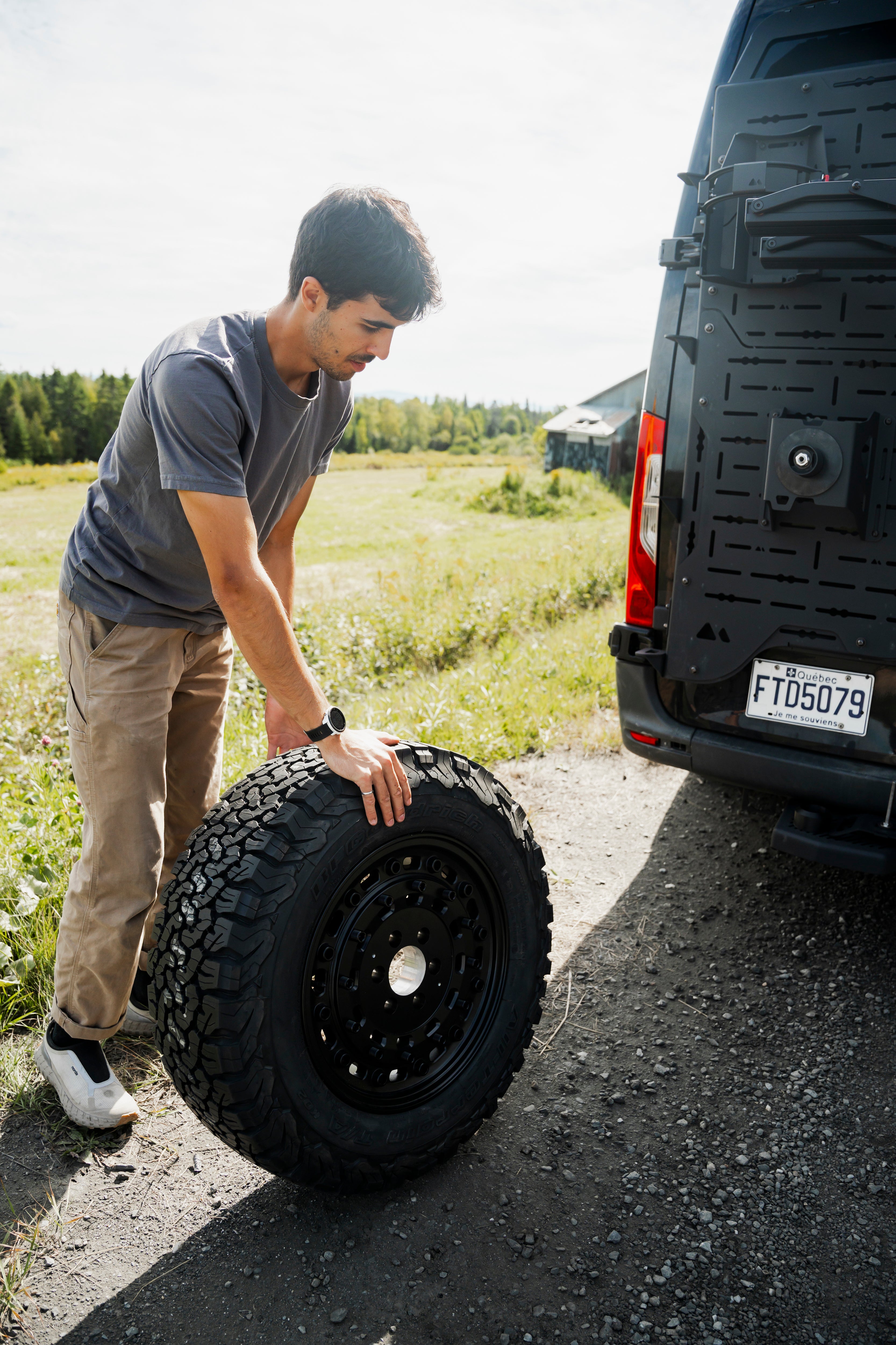 RESCUE Tire Carrier